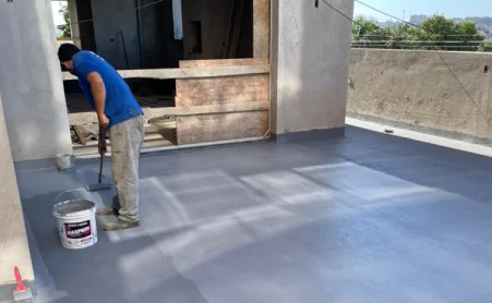 Aplicação de Manta Líquida